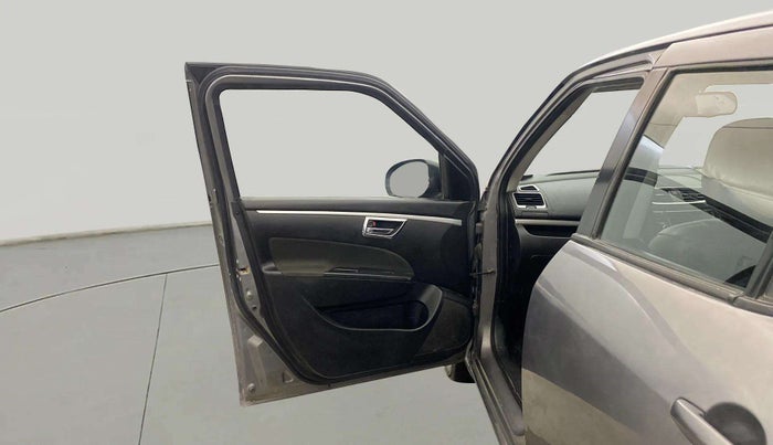 2015 Maruti Swift VXI, Petrol, Manual, 50,033 km, LHS Front Door