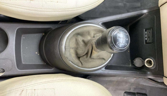 2012 Hyundai i20 MAGNA 1.2, Petrol, Manual, 77,419 km, Gear Lever
