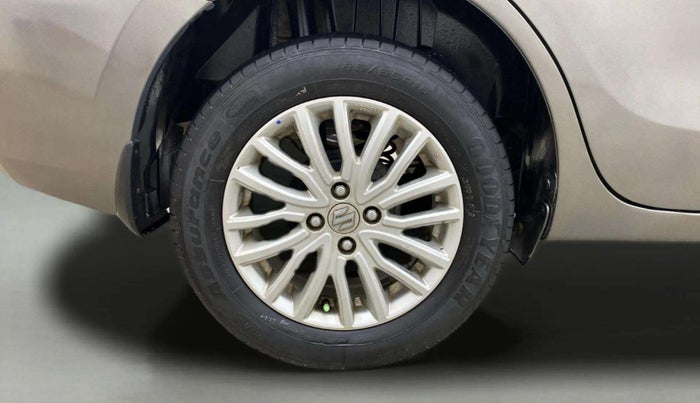 2017 Maruti Dzire ZXI, Petrol, Manual, 1,00,368 km, Right Rear Wheel