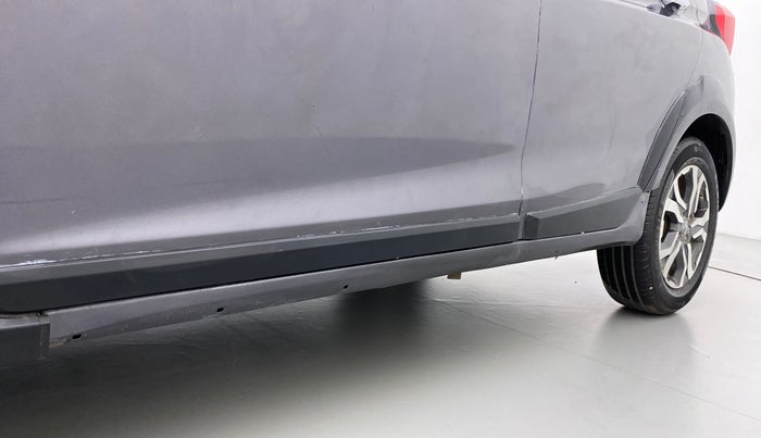 2017 Honda WR-V 1.5 i-DTEC VX MT, Diesel, Manual, 53,822 km, Left running board - Cladding has minor damage