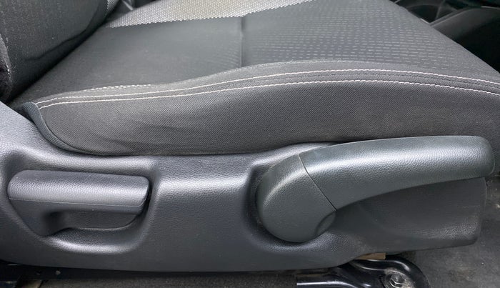 2017 Honda WR-V 1.5 i-DTEC VX MT, Diesel, Manual, 53,822 km, Driver Side Adjustment Panel