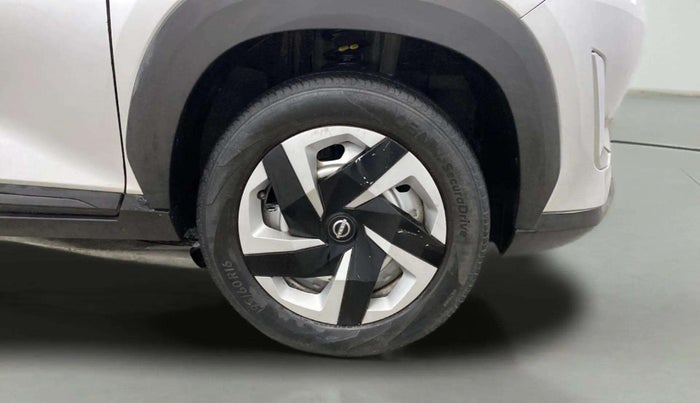 2022 Nissan MAGNITE XE, Petrol, Manual, 56,237 km, Right Front Wheel