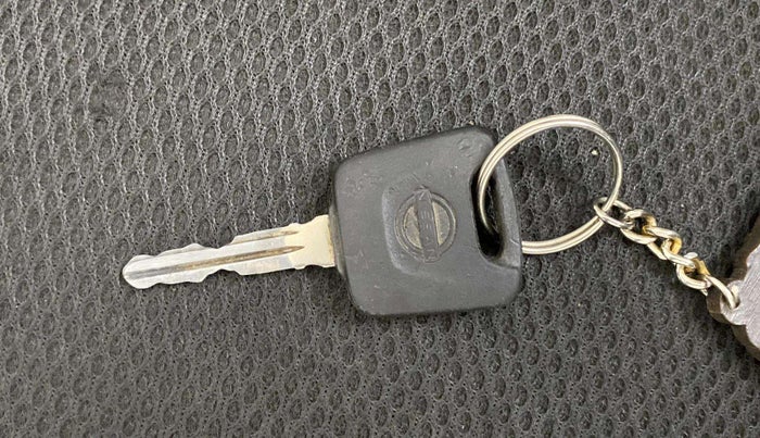 2022 Nissan MAGNITE XE, Petrol, Manual, 56,237 km, Key Close Up