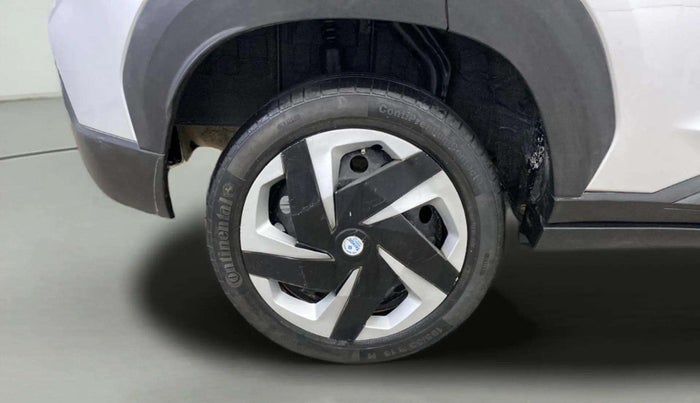 2022 Nissan MAGNITE XE, Petrol, Manual, 56,237 km, Right Rear Wheel