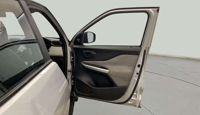 2022 Nissan MAGNITE XE, Petrol, Manual, 56,237 km, RHS Front Door