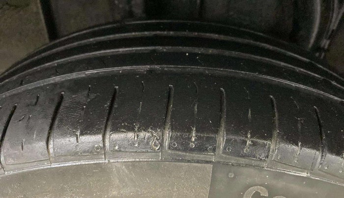 2022 Nissan MAGNITE XE, Petrol, Manual, 56,237 km, Right Rear Tyre Tread