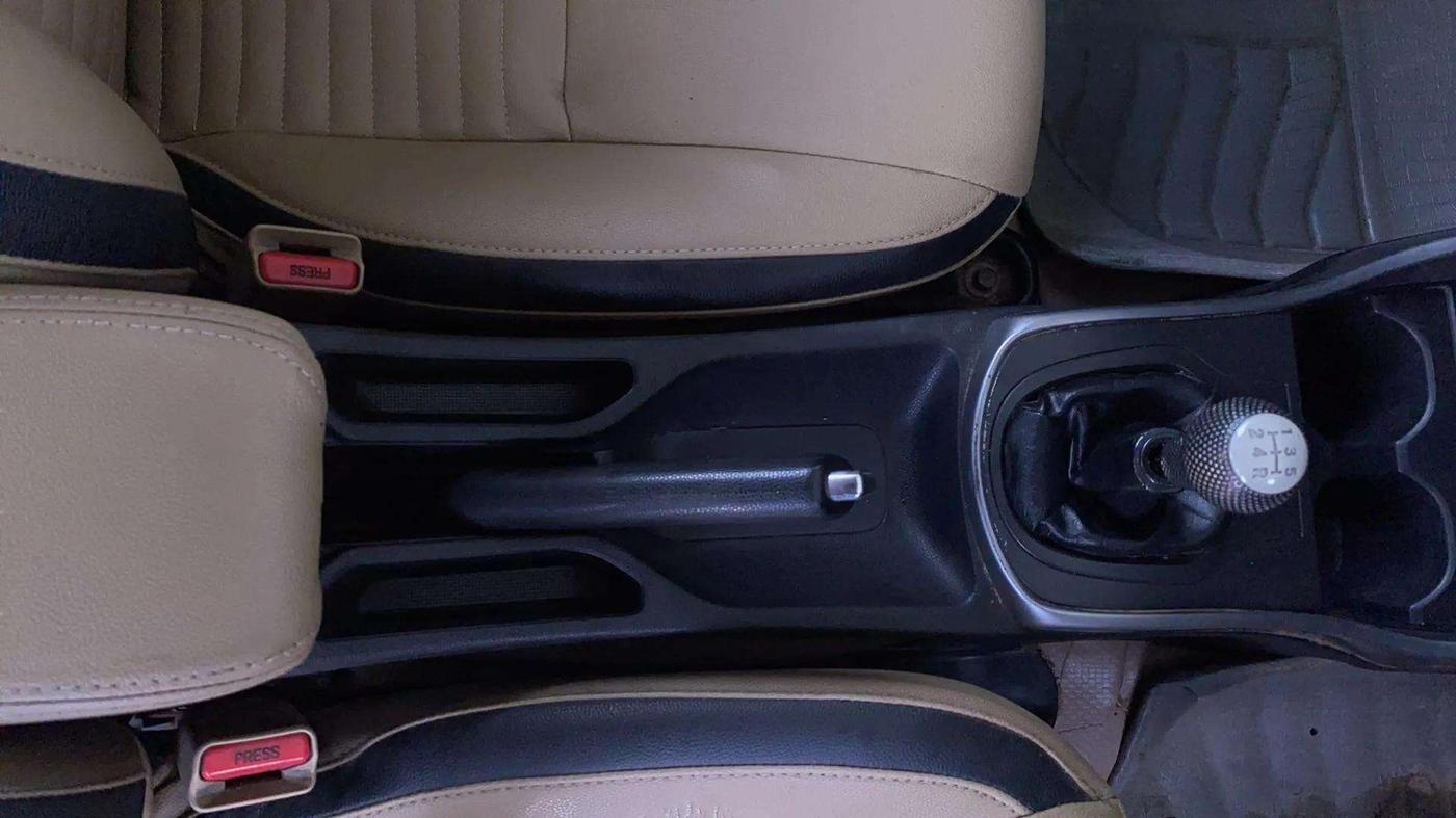 2015 Honda City 1.5L I-VTEC V MT, Petrol, Manual, 98,637 km, Gear Lever