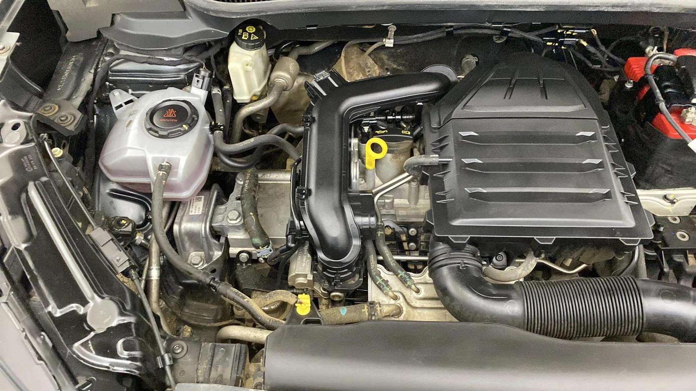 2021 Skoda KUSHAQ STYLE 1.0L TSI AT, Petrol, Automatic, 54,778 km, Engine View - Right