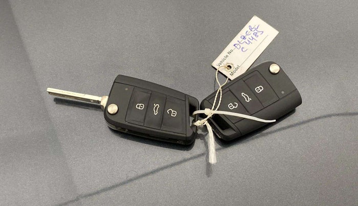 2021 Skoda KUSHAQ STYLE 1.0L TSI AT, Petrol, Automatic, 54,778 km, Key Close Up