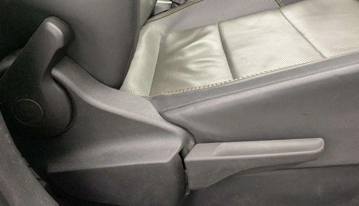 2021 Skoda KUSHAQ STYLE 1.0L TSI AT, Petrol, Automatic, 54,778 km, Driver Side Adjustment Panel