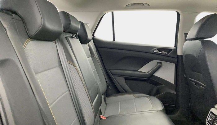 2021 Skoda KUSHAQ STYLE 1.0L TSI AT, Petrol, Automatic, 54,778 km, Right Side Rear Door Cabin
