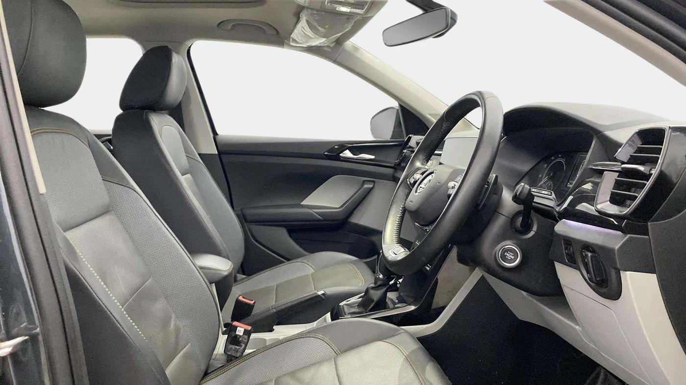 2021 Skoda KUSHAQ STYLE 1.0L TSI AT, Petrol, Automatic, 54,778 km, Right Side Front Door Cabin