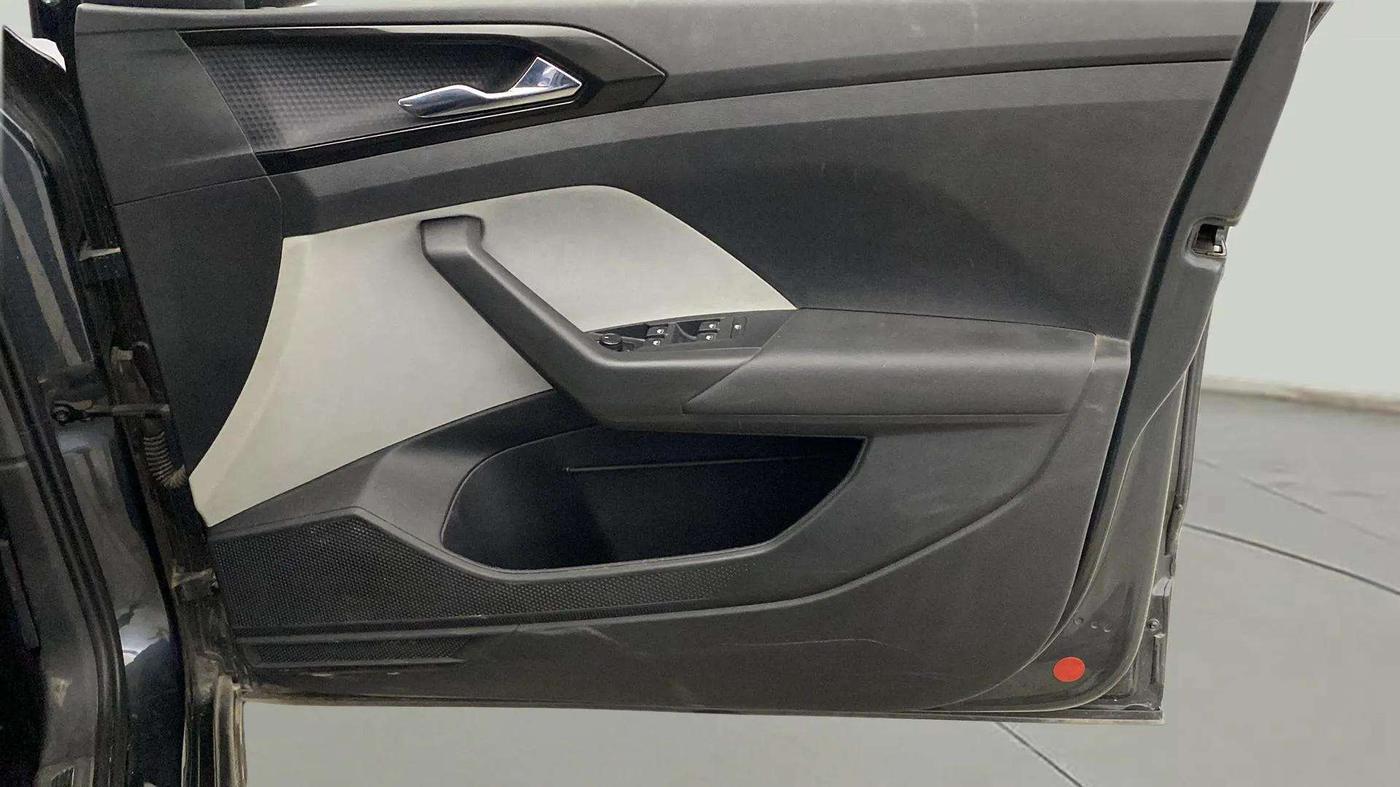 2021 Skoda KUSHAQ STYLE 1.0L TSI AT, Petrol, Automatic, 54,778 km, Driver Side Door Panels Control