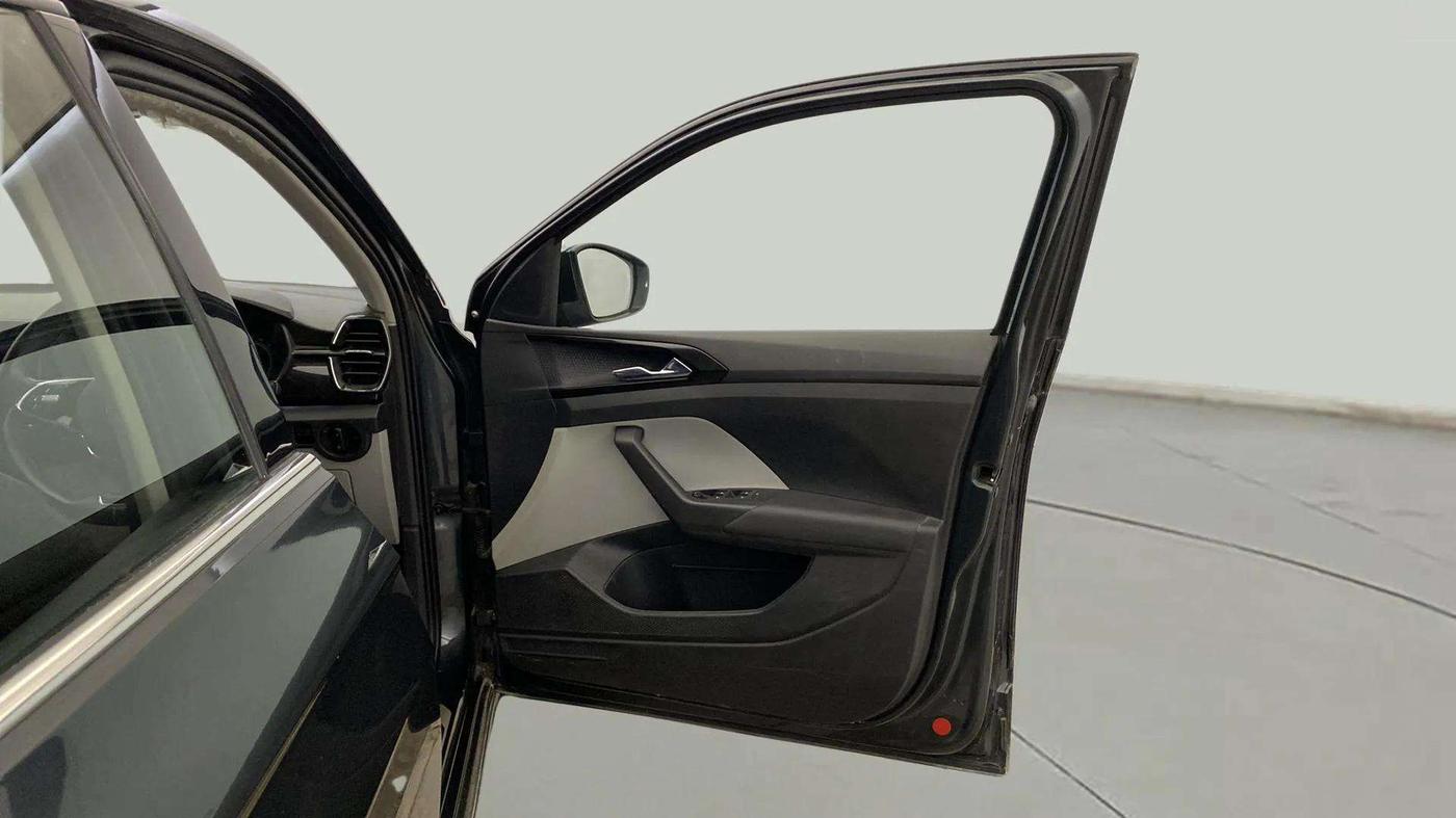 2021 Skoda KUSHAQ STYLE 1.0L TSI AT, Petrol, Automatic, 54,778 km, RHS Front Door