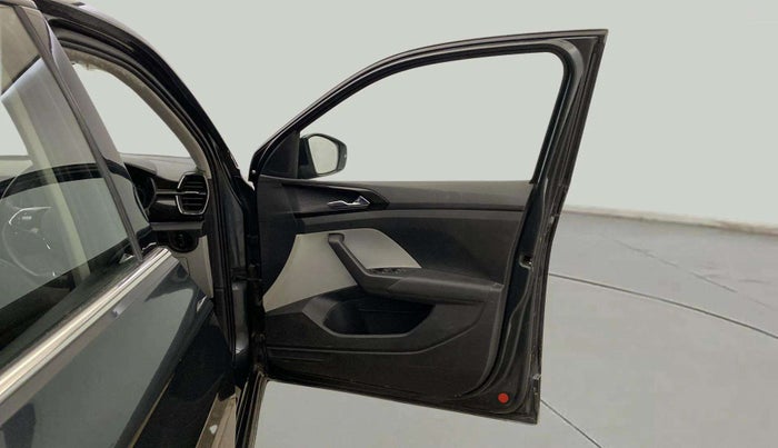 2021 Skoda KUSHAQ STYLE 1.0L TSI AT, Petrol, Automatic, 54,778 km, RHS Front Door
