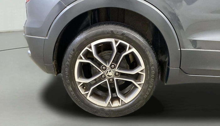 2021 Skoda KUSHAQ STYLE 1.0L TSI AT, Petrol, Automatic, 54,778 km, Right Rear Wheel
