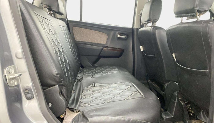 2016 Maruti Wagon R 1.0 VXI, Petrol, Manual, 82,775 km, Right Side Rear Door Cabin