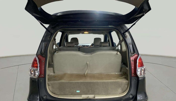 2015 Maruti Ertiga VXI CNG, CNG, Manual, 24,340 km, Boot Inside