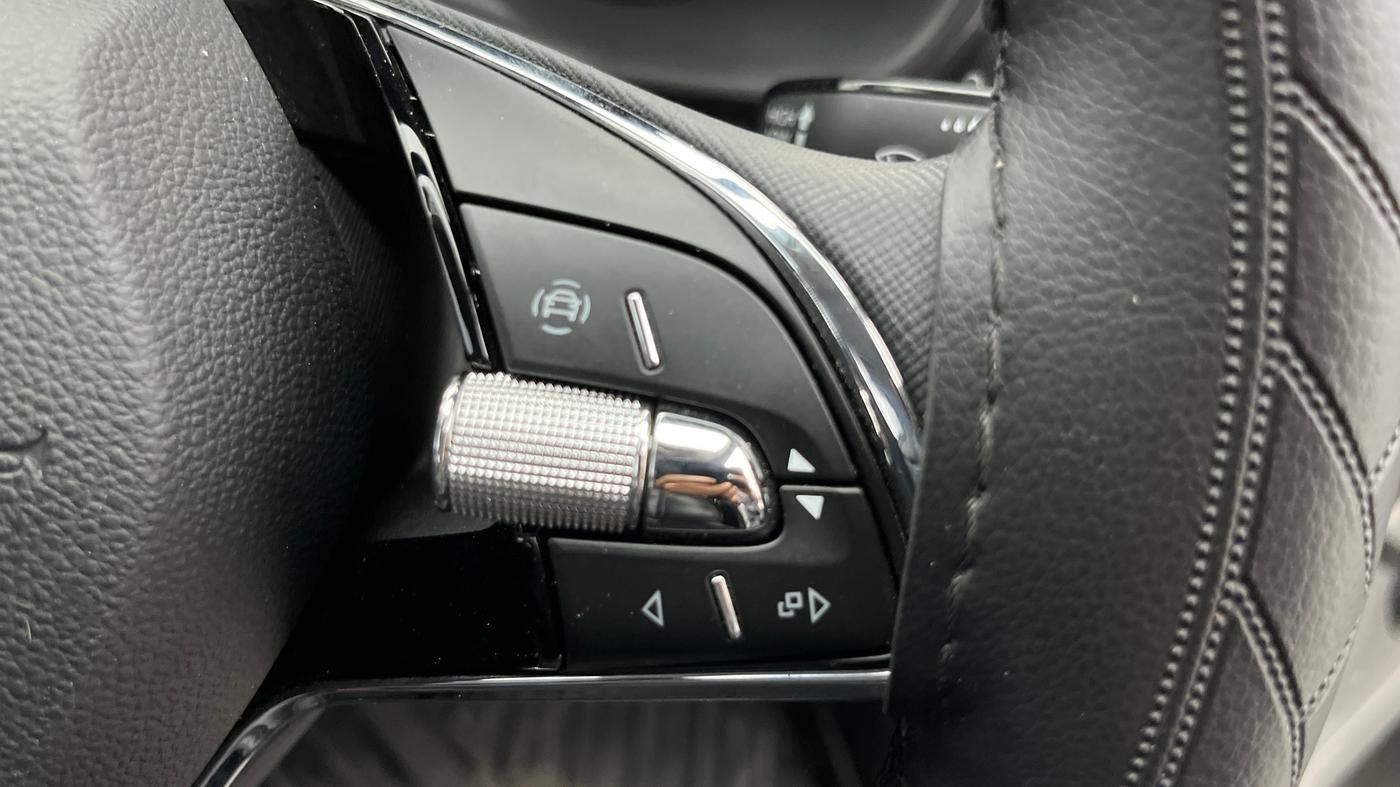 2025 Skoda Kylaq Signature, Petrol, Manual, 15,643 km, Adaptive Cruise Control