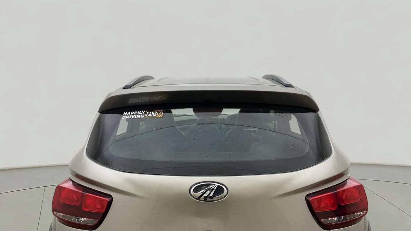 2017 Mahindra Kuv100 K2 D 6 STR, Diesel, Manual, 41,605 km, Rear Windshield