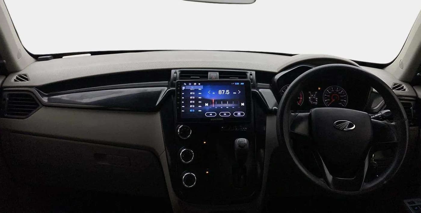 2017 Mahindra Kuv100 K2 D 6 STR, Diesel, Manual, 41,605 km, Dashboard