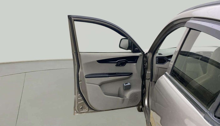 2017 Mahindra Kuv100 K2 D 6 STR, Diesel, Manual, 41,416 km, LHS Front Door