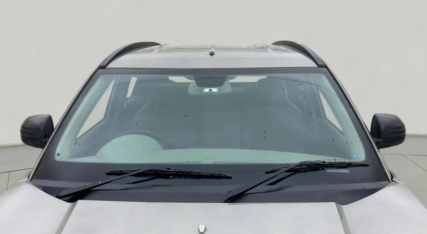 2017 Mahindra Kuv100 K2 D 6 STR, Diesel, Manual, 41,605 km, Front Windshield
