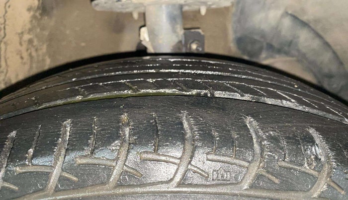 2018 Maruti Baleno DELTA PETROL 1.2, Petrol, Manual, 60,543 km, Right Front Tyre Tread