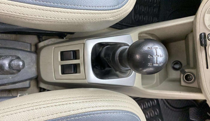 2017 Maruti Alto K10 VXI, Petrol, Manual, 70,444 km, Gear Lever