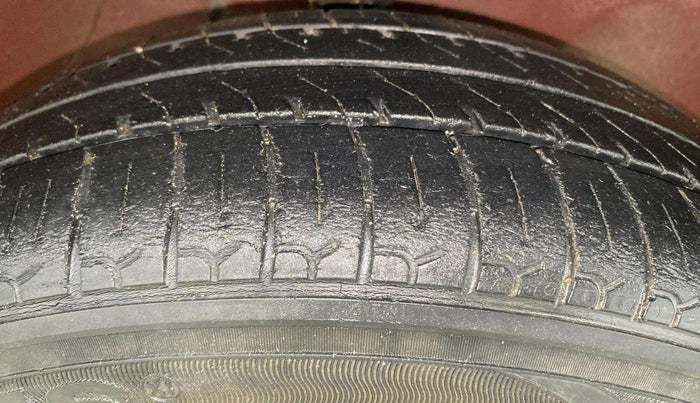 2017 Maruti Alto K10 VXI, Petrol, Manual, 70,444 km, Right Front Tyre Tread