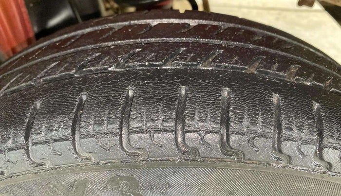 2017 Maruti Alto K10 VXI, Petrol, Manual, 70,444 km, Left Rear Tyre Tread