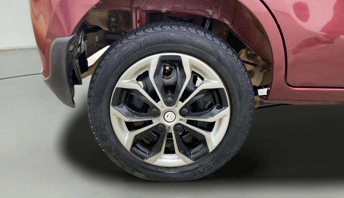 2017 Maruti Alto K10 VXI, Petrol, Manual, 70,444 km, Right Rear Wheel