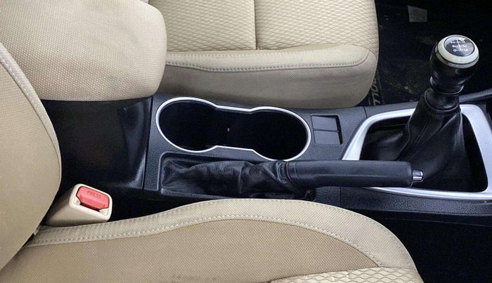 2018 Toyota Corolla Altis G PETROL, Petrol, Manual, 94,710 km, Gear Lever
