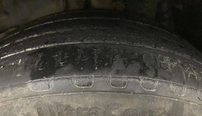 2018 Toyota Corolla Altis G PETROL, Petrol, Manual, 94,710 km, Left Front Tyre Tread