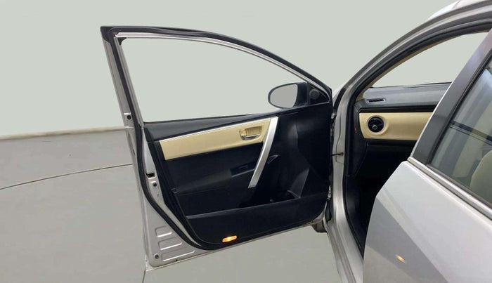 2018 Toyota Corolla Altis G PETROL, Petrol, Manual, 94,710 km, LHS Front Door