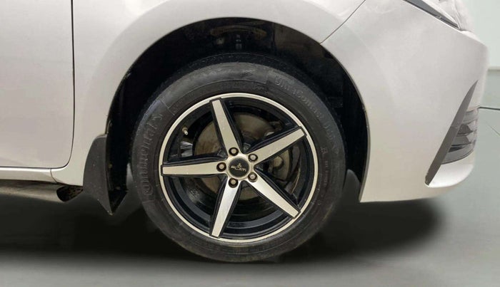 2018 Toyota Corolla Altis G PETROL, Petrol, Manual, 94,710 km, Right Front Wheel