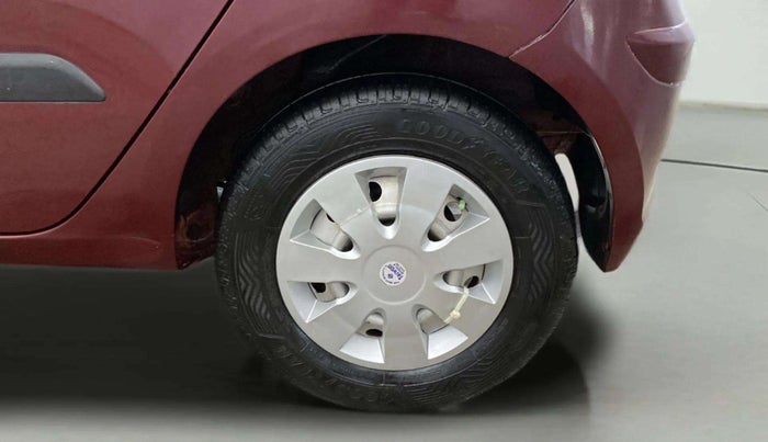 2014 Hyundai i10 MAGNA 1.1, Petrol, Manual, 25,313 km, Left Rear Wheel