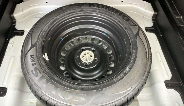 2019 Hyundai Creta E PLUS 1.4 DIESEL, Diesel, Manual, 1,08,262 km, Spare Tyre