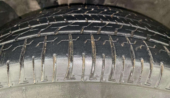 2019 Hyundai Creta E PLUS 1.4 DIESEL, Diesel, Manual, 1,08,262 km, Left Front Tyre Tread