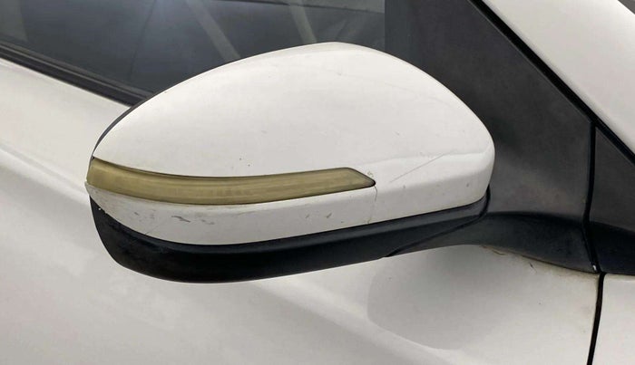 2015 Hyundai Elite i20 ASTA 1.2, Petrol, Manual, 75,060 km, Right rear-view mirror - Cover has minor damage