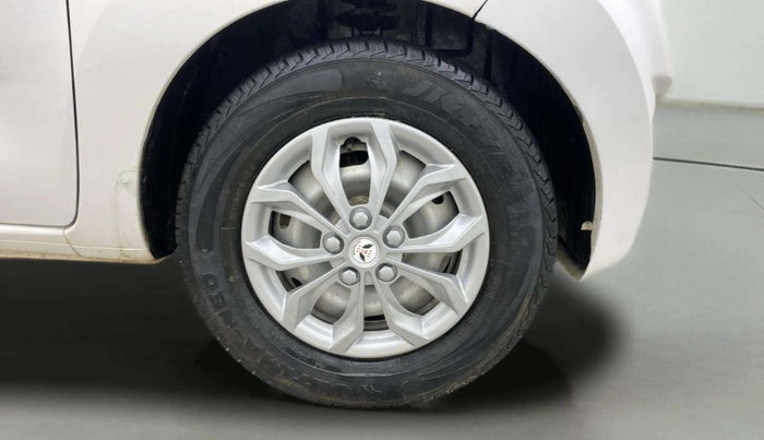 2019 Datsun Redi Go A, Petrol, Manual, 49,016 km, Right Front Wheel