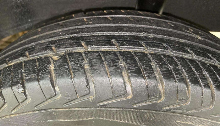 2019 Datsun Redi Go A, Petrol, Manual, 49,016 km, Left Rear Tyre Tread