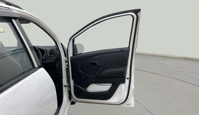 2019 Datsun Redi Go A, Petrol, Manual, 49,016 km, RHS Front Door
