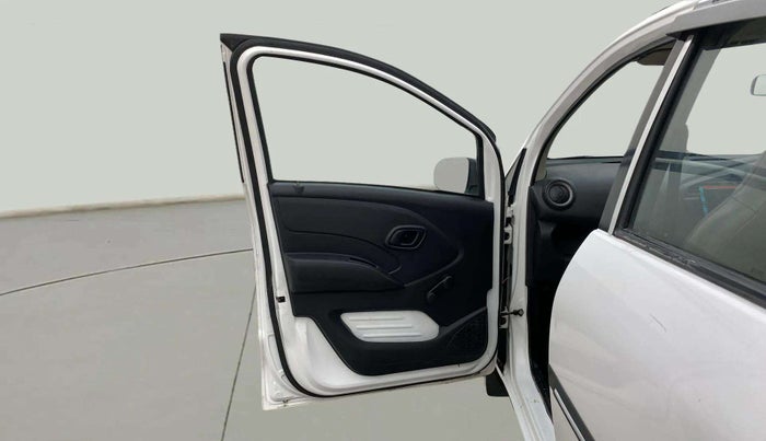 2019 Datsun Redi Go A, Petrol, Manual, 49,016 km, LHS Front Door