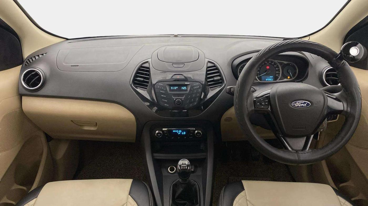 2018 Ford Figo Aspire TITANIUM 1.2 PETROL, CNG, Manual, 85,885 km, Dashboard
