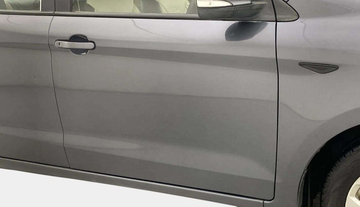 2018 Ford Figo Aspire TITANIUM 1.2 PETROL, CNG, Manual, 84,351 km, Driver-side door - Minor scratches