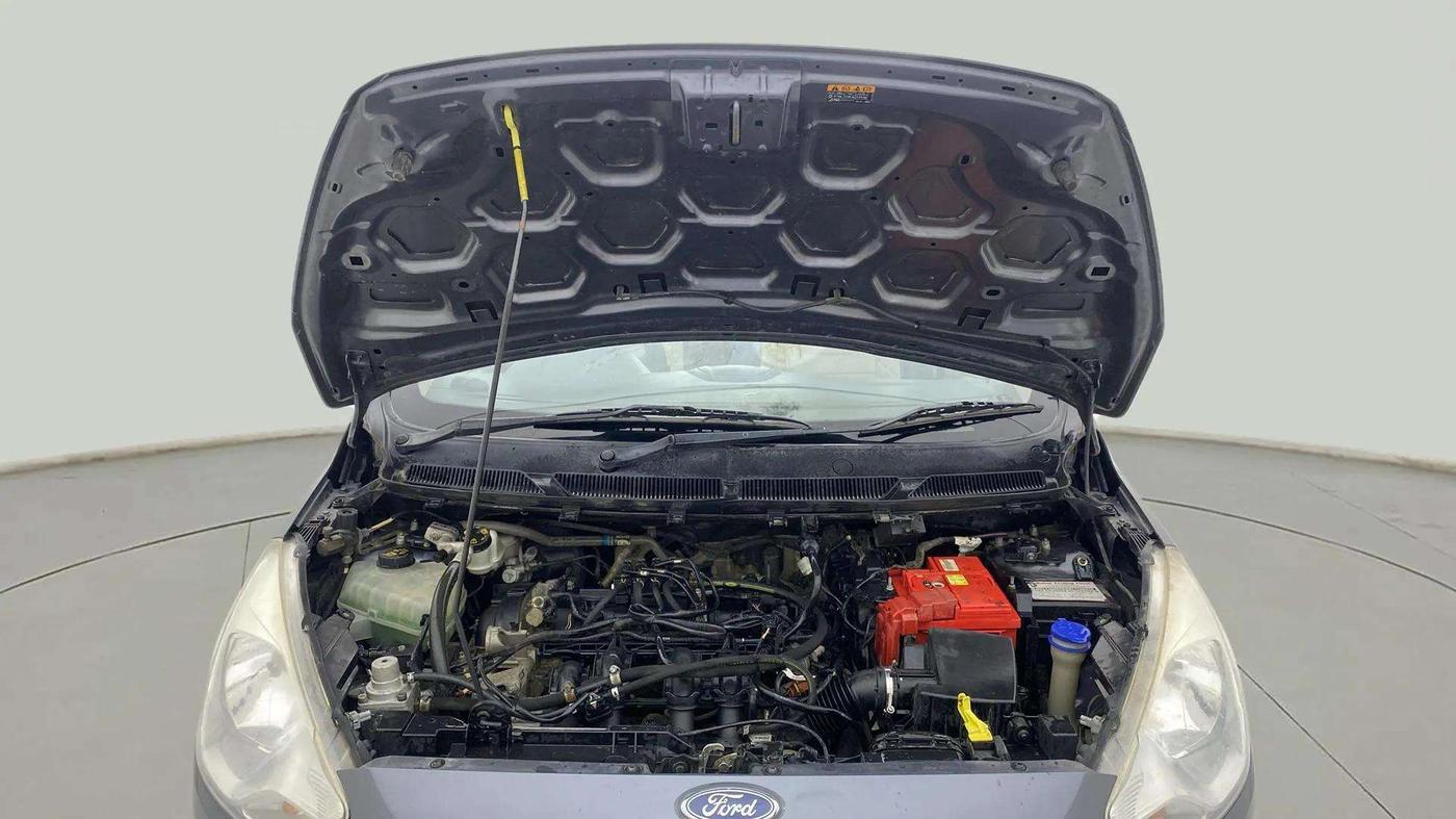 2018 Ford Figo Aspire TITANIUM 1.2 PETROL, CNG, Manual, 85,885 km, Open Bonet