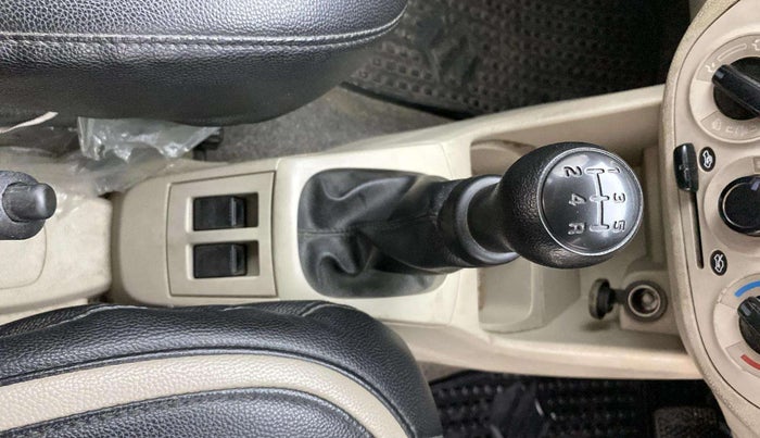 2019 Maruti Alto VXI, Petrol, Manual, 43,048 km, Gear Lever