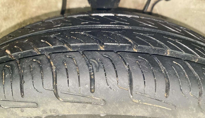 2019 Maruti Alto VXI, Petrol, Manual, 43,048 km, Right Front Tyre Tread