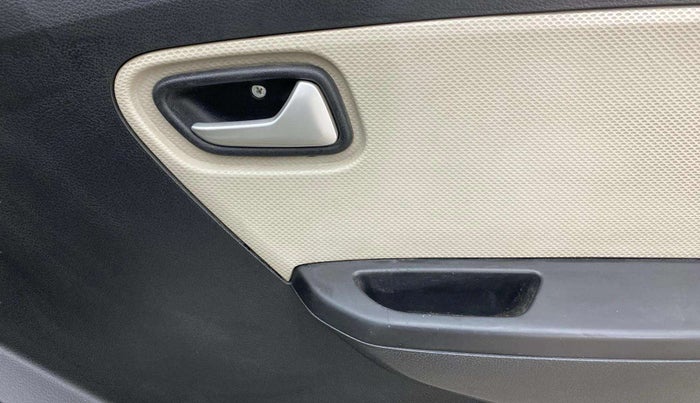 2019 Maruti Alto VXI, Petrol, Manual, 43,048 km, Driver Side Door Panels Control